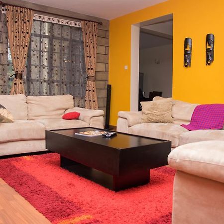 Mani'S Home Away From Home ไนโรบี ภายนอก รูปภาพ